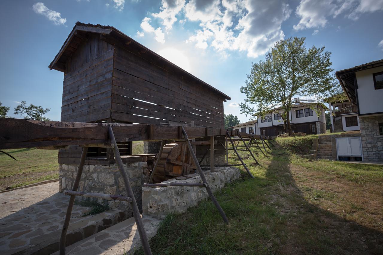 Ethnocomplex Krivini Hotel Eksteriør billede
