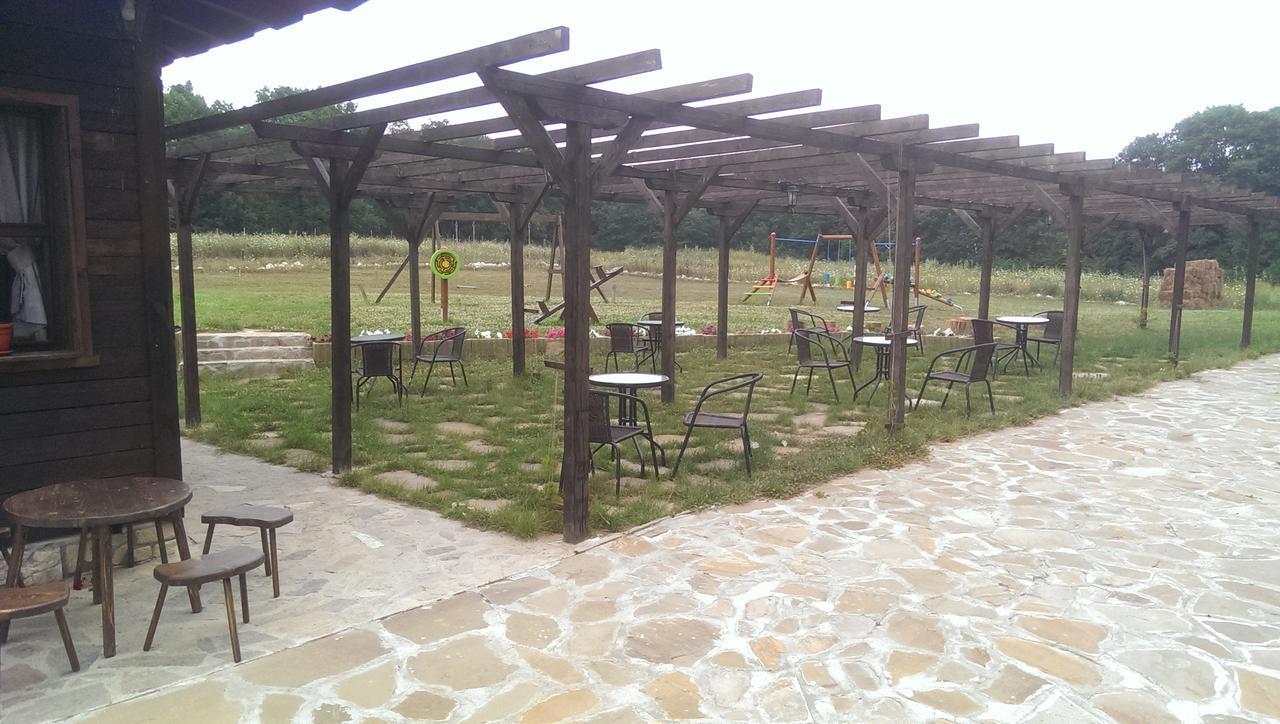 Ethnocomplex Krivini Hotel Eksteriør billede